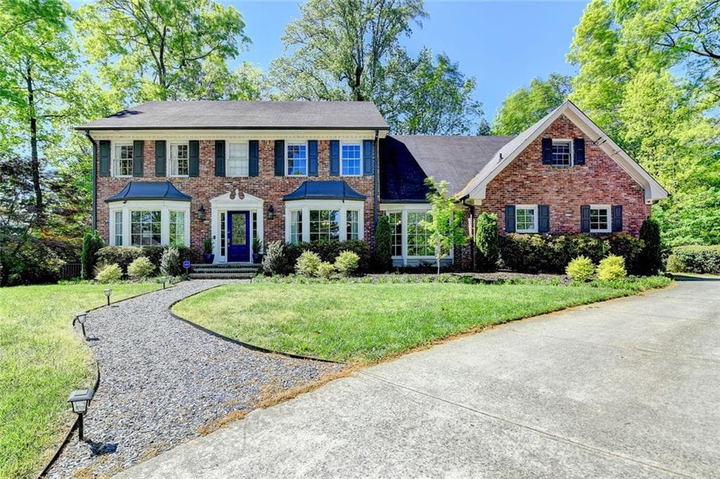 5 bedroom, 5 bathroom single family residence sold at 5023 Buckline Crossing, Dunwoody, GA 30338