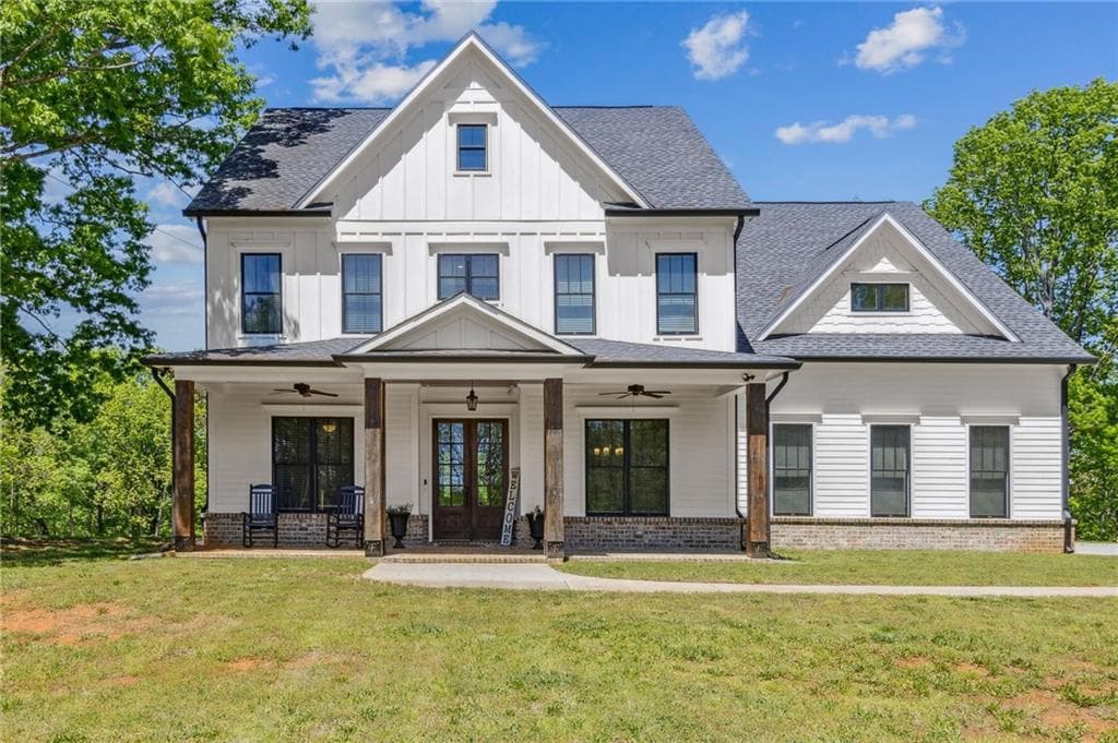 5 bedroom, 6 bathroom single family residence sold at 4308 Tanners Mill Road, Braselton, GA 30517