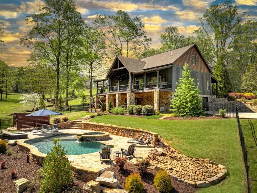 3 bedroom, 4 bathroom single family residence sold at 209 Greystone Trace, Ellijay, GA 30536