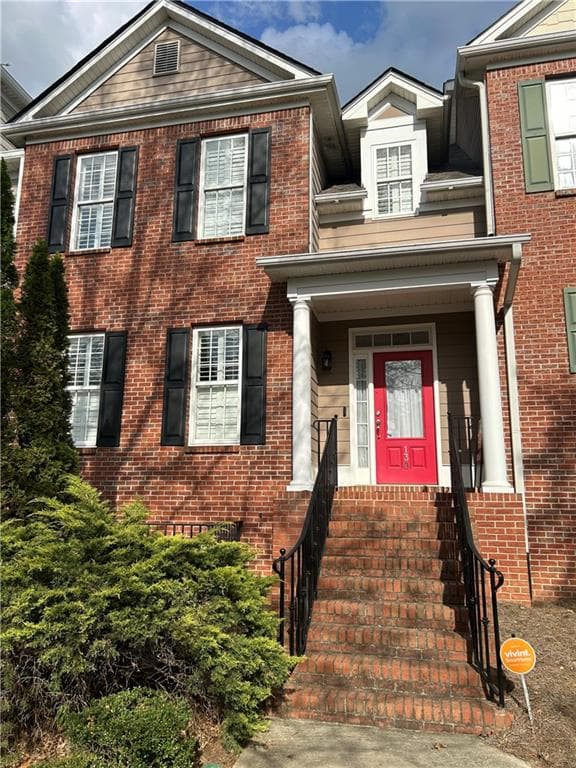 3 bedroom, 4 bathroom townhouse sold at 130 Camford Stone Path, Fayetteville, GA 30214