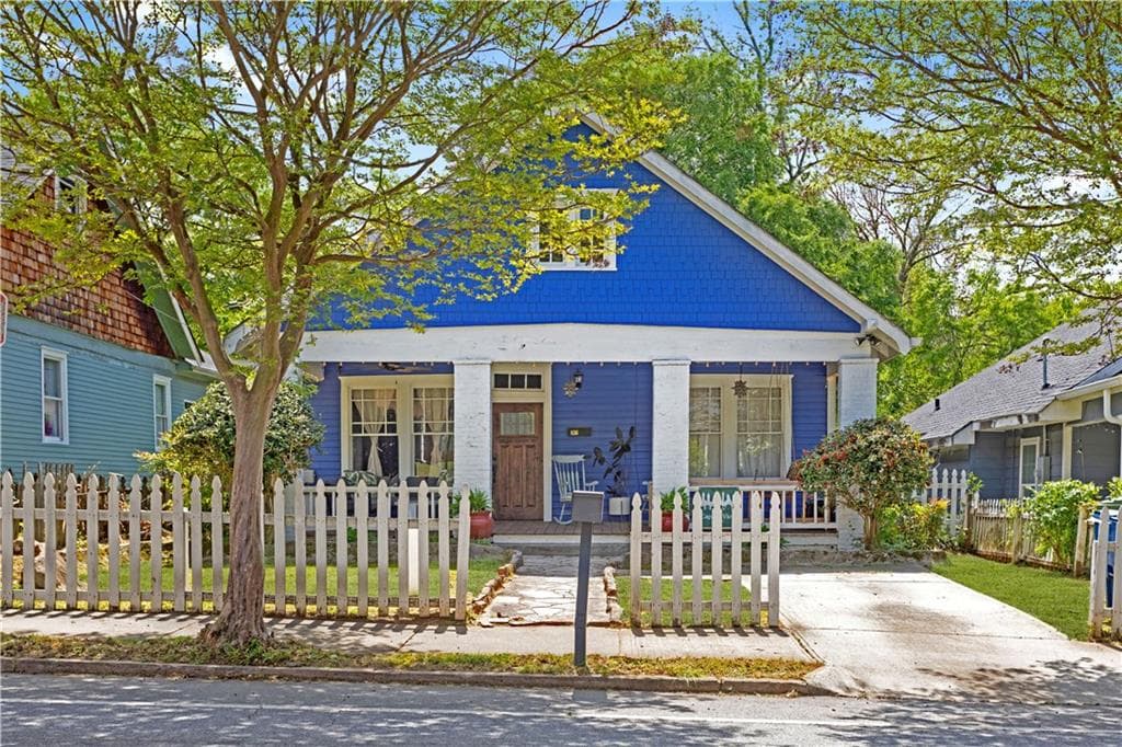 3 bedroom, 2 bathroom, 1,843 sq ft single family residence sold at 836 Dill Avenue, Atlanta, GA 30310