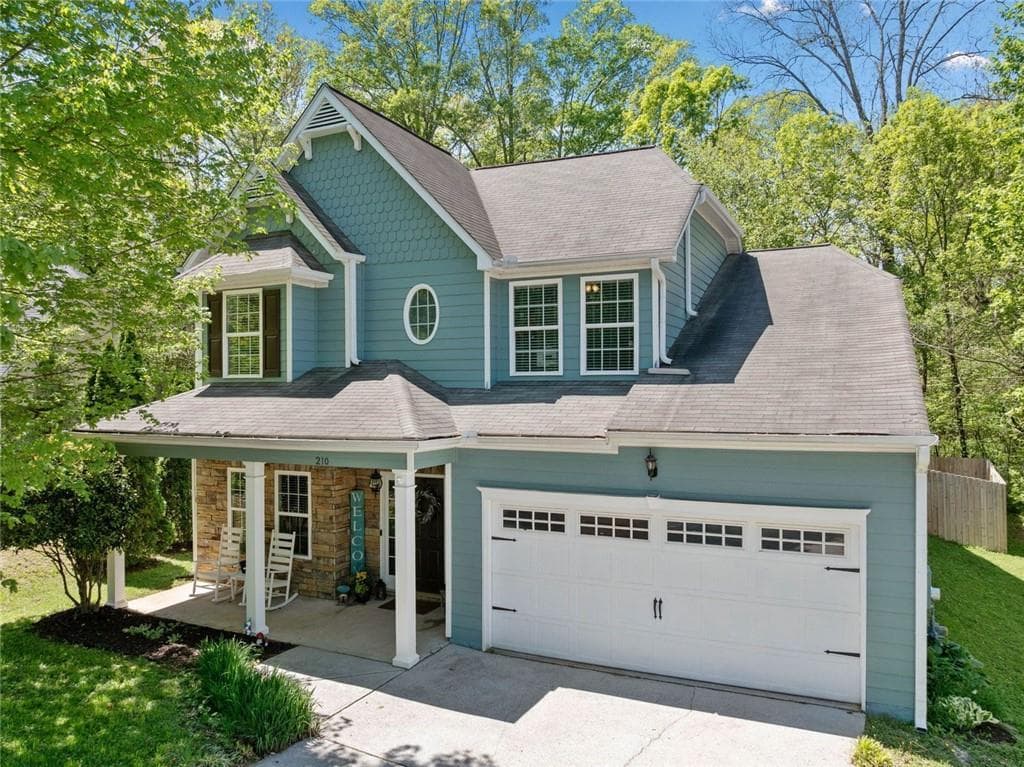 3 bedroom, 3 bathroom single family residence sold at 210 Cole Court, Canton, GA 30114