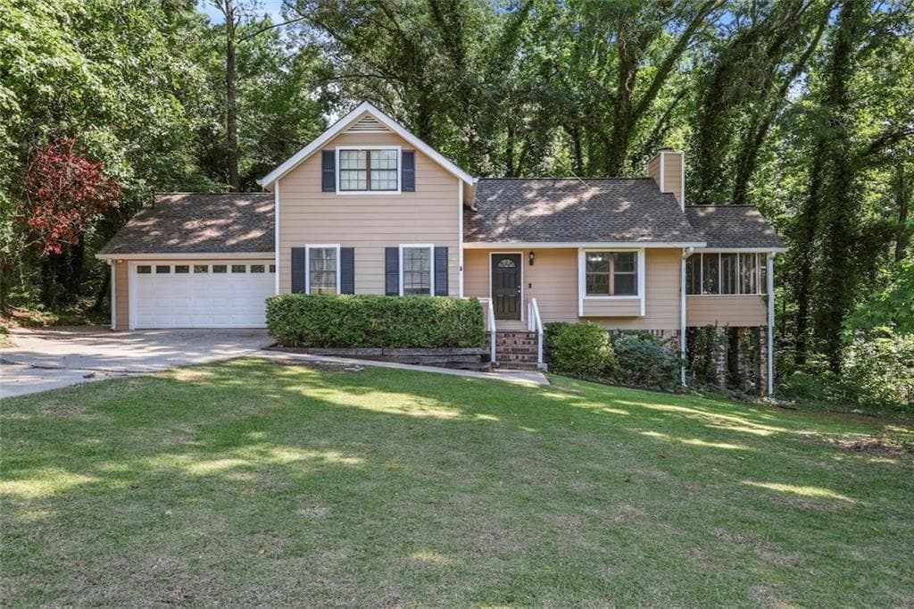 3 bedroom, 2 bathroom single family residence sold at 4896 Port Drive, Douglasville, GA 30135
