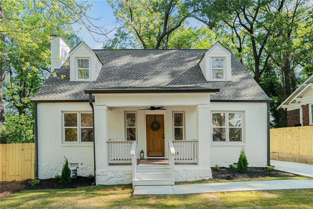4 bedroom, 4 bathroom single family residence sold at 1555 Olympian Way, Atlanta, GA 30310