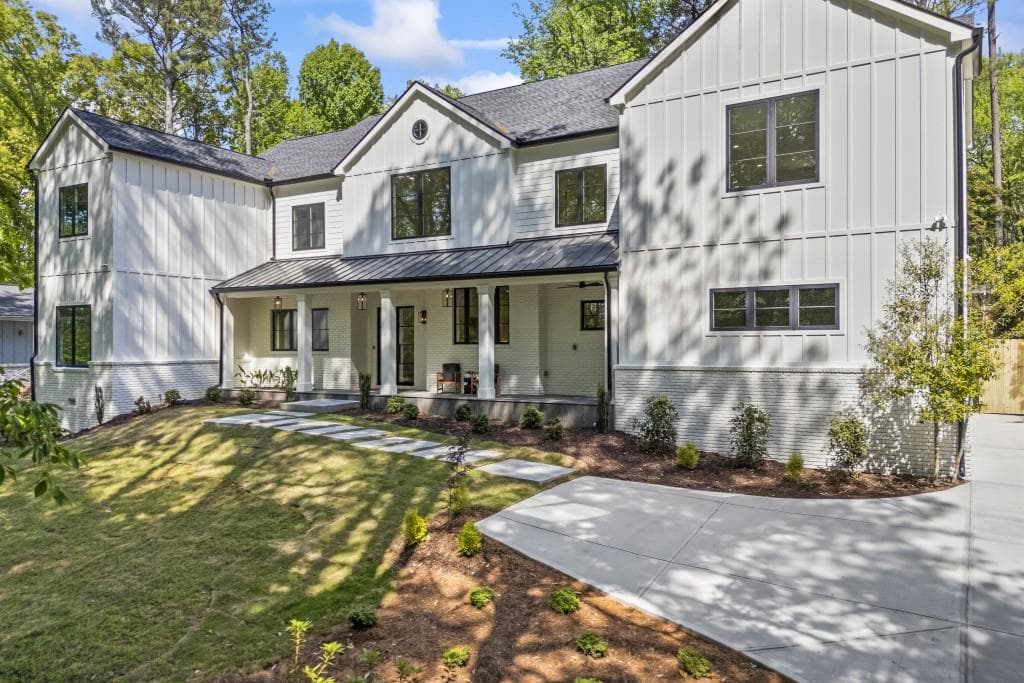 6 bedroom, 5 bathroom single family residence sold at 4785 Longchamps Drive, Sandy Springs, GA 30319