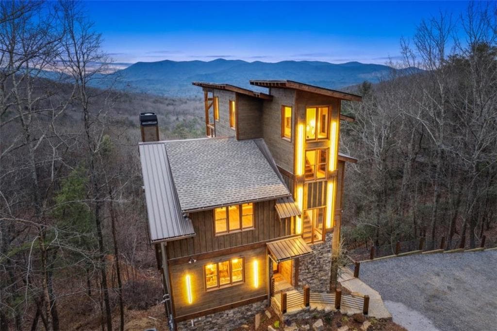 432 Amy Creek Circle, Ellijay, GA 30540 — most recent listing photo