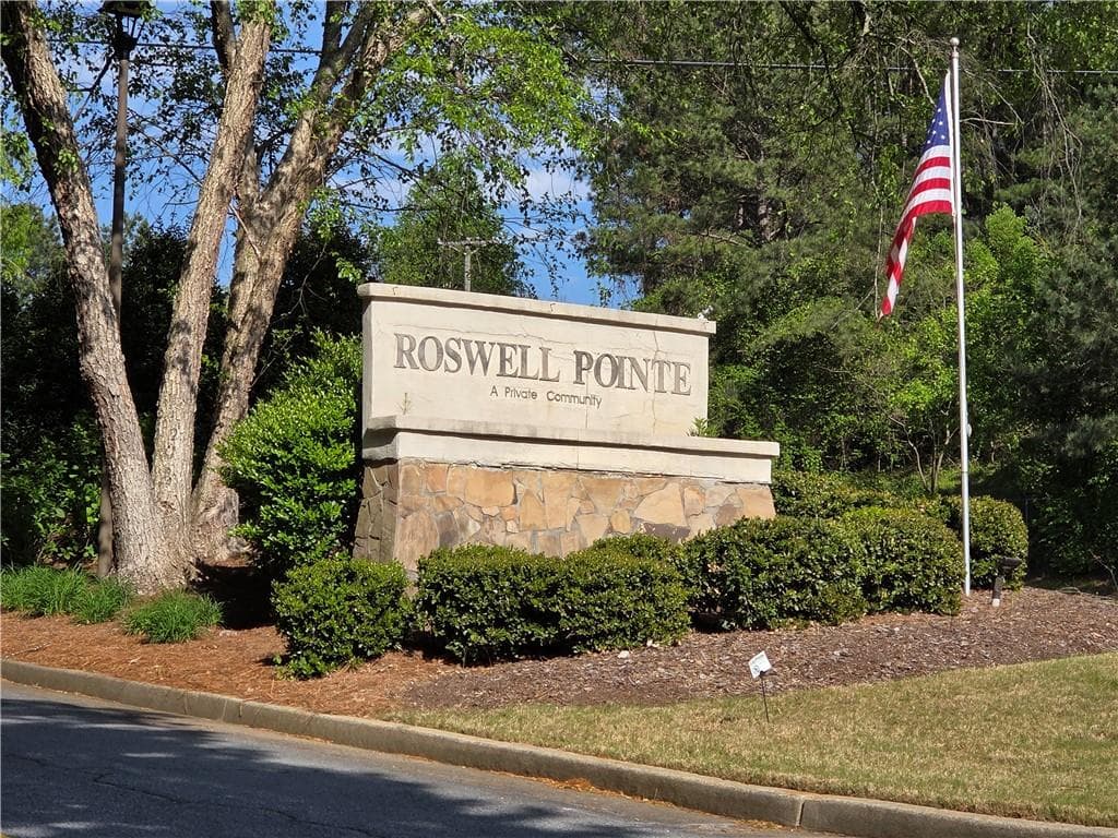 2 bedroom, 2 bathroom condominium sold at 4214 Lake Pointe Circle, Roswell, GA 30075
