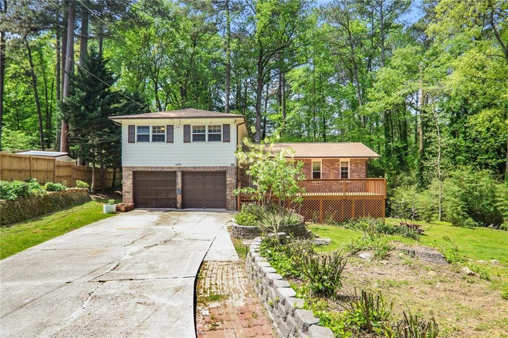 3 bedroom, 2 bathroom single family residence sold at 2645 Davenport Road, Duluth, GA 30096