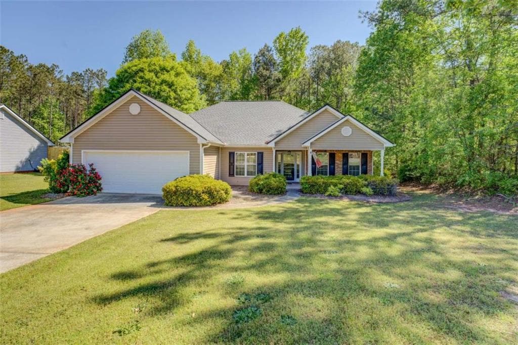 3 bedroom, 2 bathroom single family residence sold at 1361 STAG RUN DR, Mansfield, GA 30055
