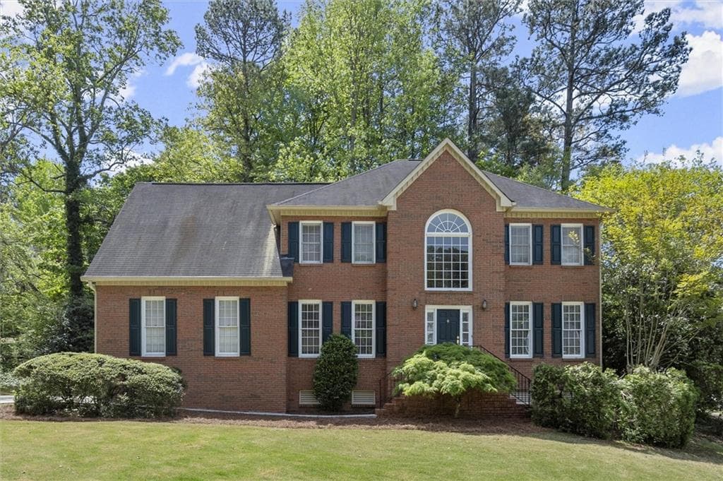 4 bedroom, 3 bathroom single family residence sold at 2130 Federal Road, Roswell, GA 30075