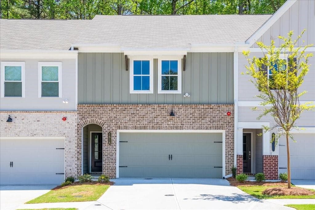 3 bedroom, 3 bathroom townhouse sold at 1616 Ruskin Way, Marietta, GA 30062