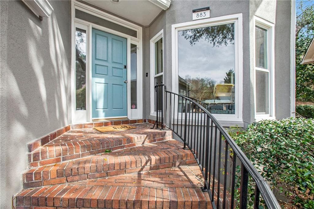 4 bedroom, 5 bathroom single family residence sold at 883 Heritage Place, Decatur, GA 30033