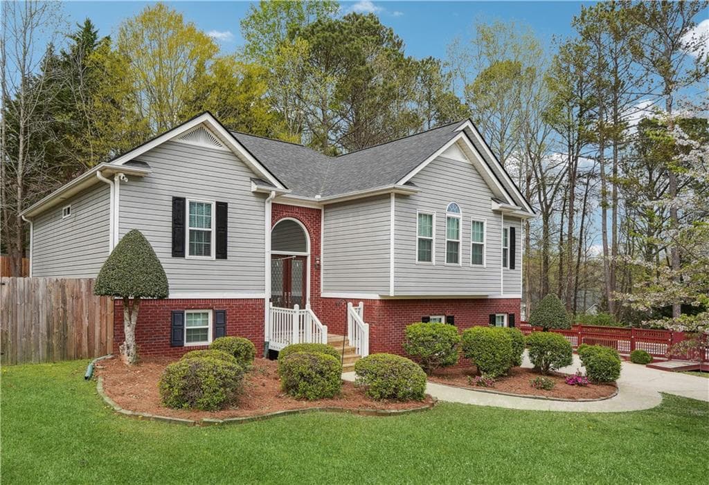 4 bedroom, 2 bathroom single family residence sold at 21 Enclave Walk, Powder Springs, GA 30127