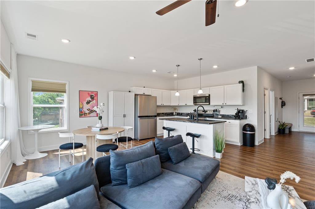 109 Jones Street, Cartersville, GA 30120 — most recent listing photo
