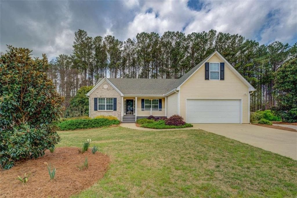 5 bedroom, 3 bathroom single family residence sold at 116 Laurel Lane, Social Circle, GA 30025