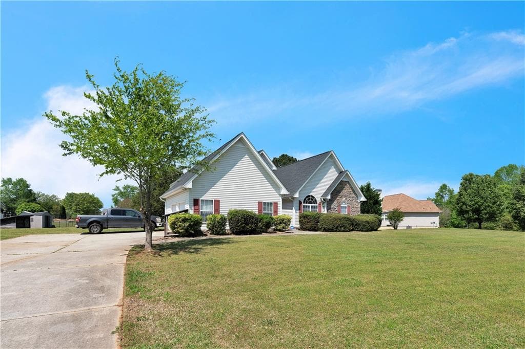 3 bedroom, 2 bathroom single family residence sold at 152 Ridge Crossing, Temple, GA 30179