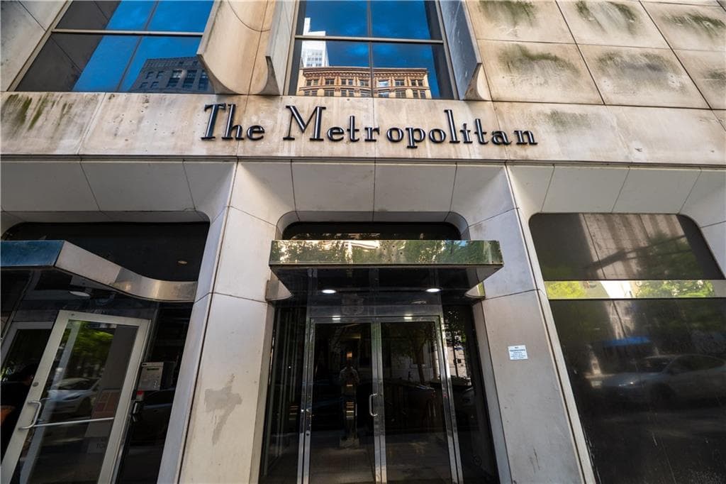 1 bedroom, 1 bathroom condominium sold at 20 Marietta St. NW #12D, Atlanta, GA 30303