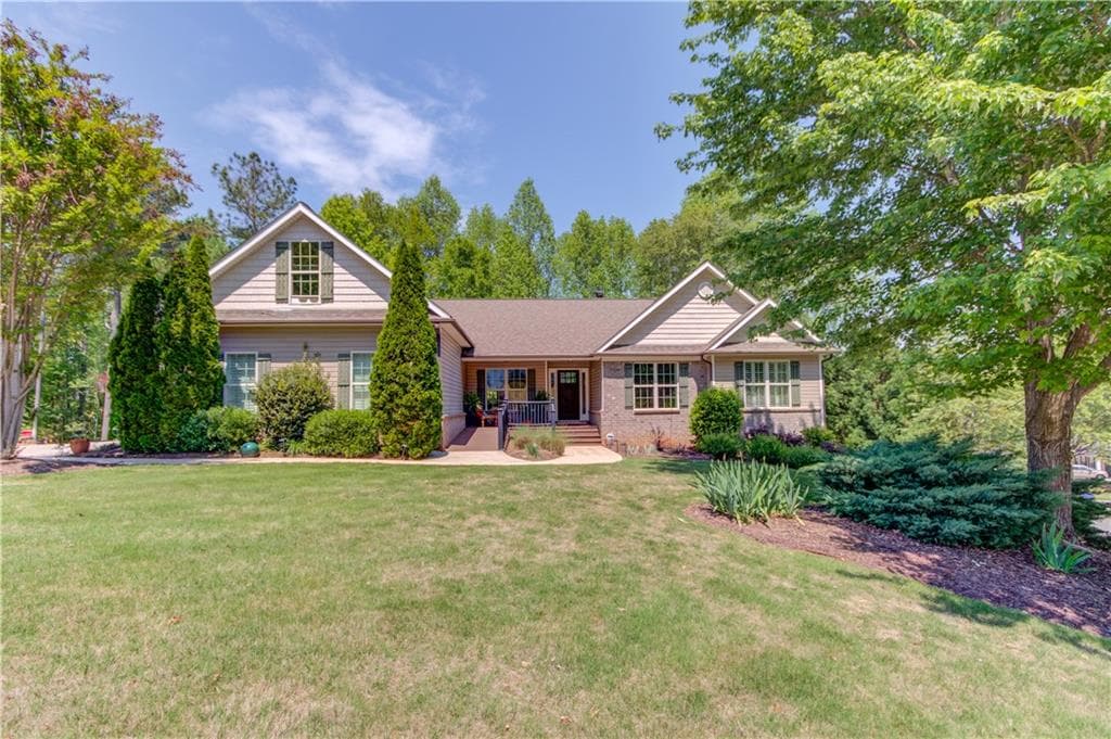 4 bedroom, 4 bathroom single family residence sold at 22 Azalea Way, Jefferson, GA 30549