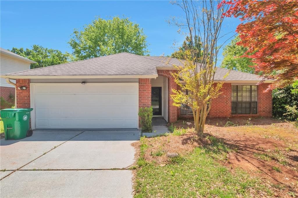 3 bedroom, 2 bathroom single family residence sold at 814 Arbor Hill Drive, Stone Mountain, GA 30088