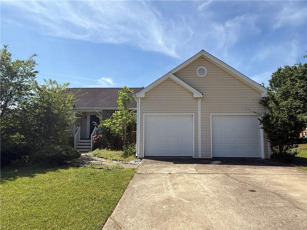 3 bedroom, 2 bathroom single family residence sold at 16 Grandview Court, Powder Springs, GA 30127