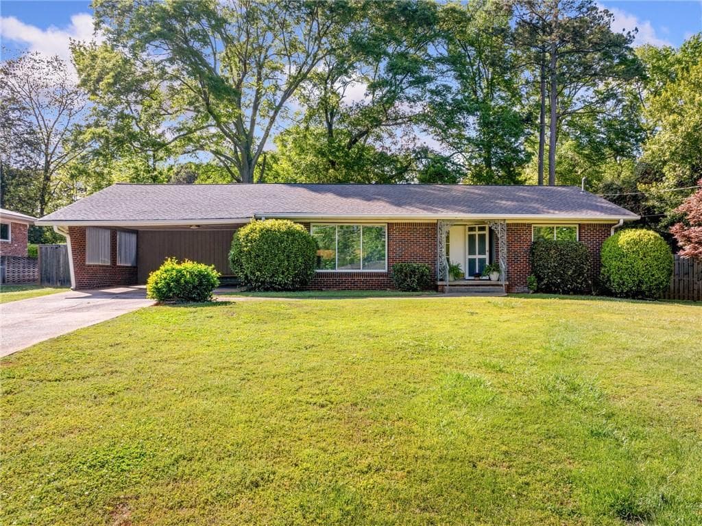 3 bedroom, 3 bathroom single family residence sold at 1153 Chatsworth Drive, Avondale Estates, GA 30002