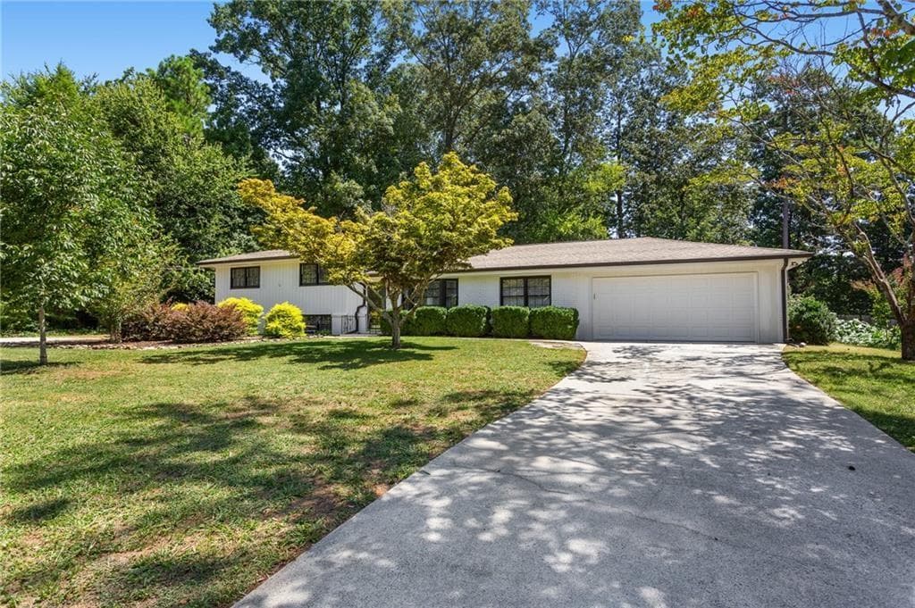 4 bedroom, 2 bathroom single family residence sold at 3331 Doyle Lane, Marietta, GA 30060