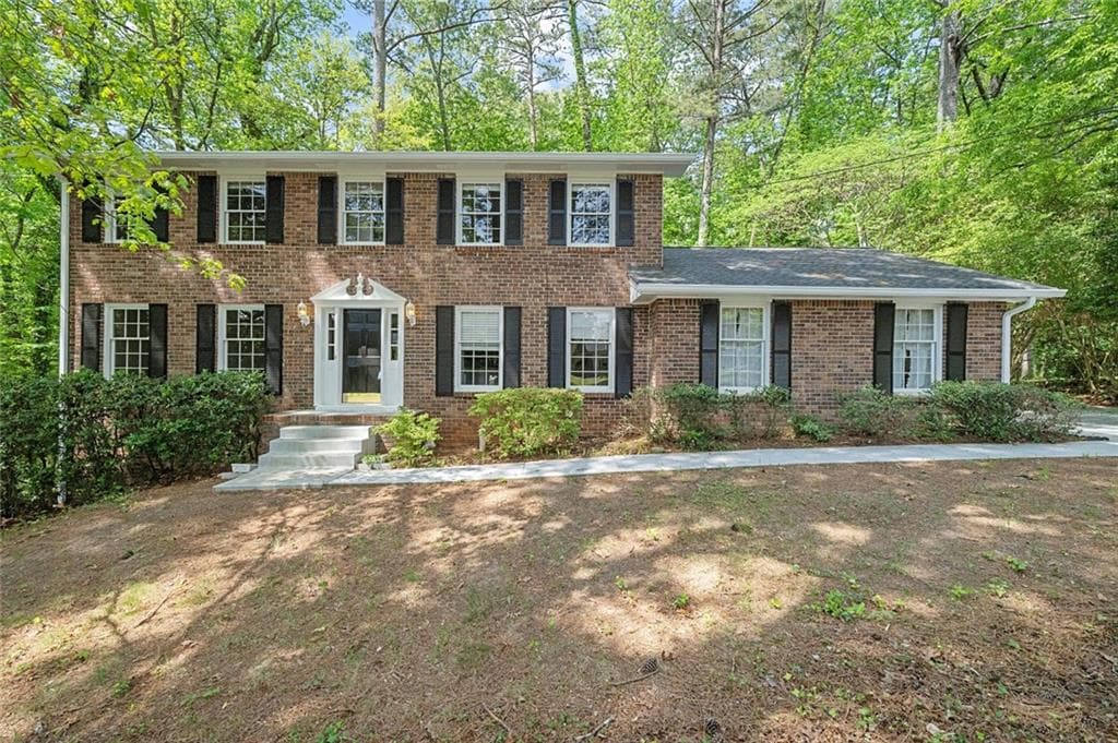 4 bedroom, 3 bathroom single family residence sold at 5145 Davantry Drive, Dunwoody, GA 30338