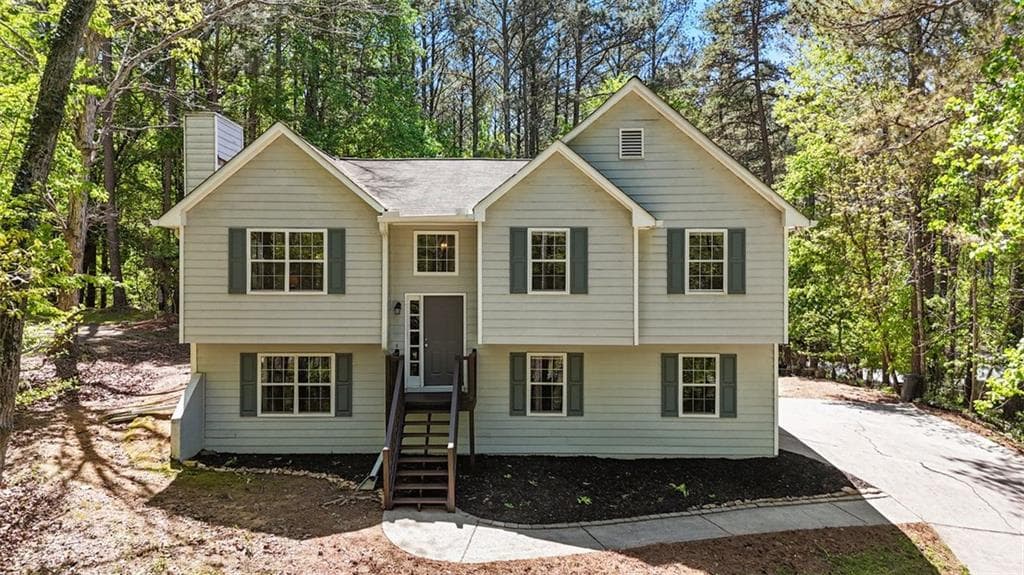 3 bedroom, 2 bathroom single family residence sold at 257 BROWNING Circle, Acworth, GA 30101