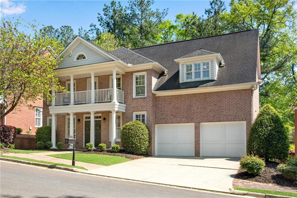 3 bedroom, 3 bathroom single family residence sold at 1555 Heritage Trail, Roswell, GA 30075