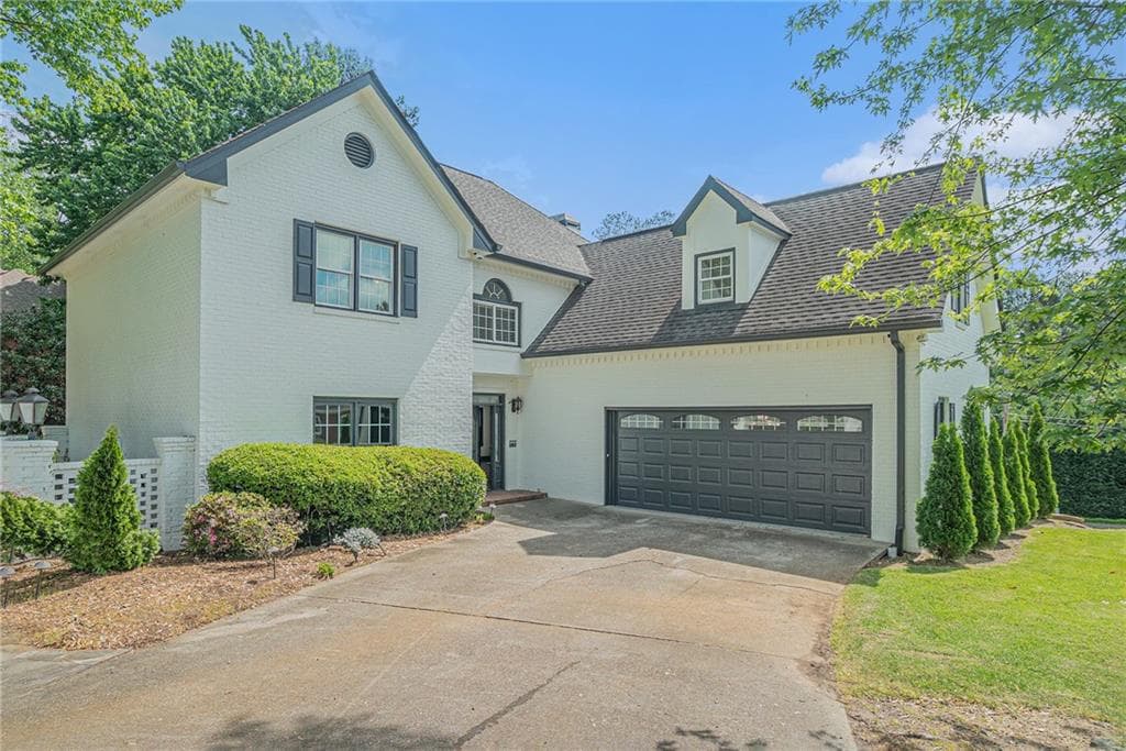 5 bedroom, 5 bathroom single family residence sold at 1751 Bergen Court, Lawrenceville, GA 30043