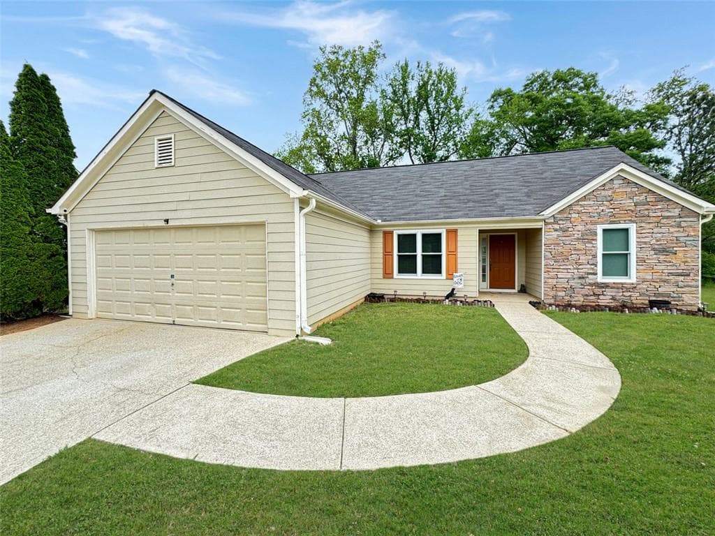 3 bedroom, 2 bathroom single family residence sold at 698 BERANDA Circle, Douglasville, GA 30134