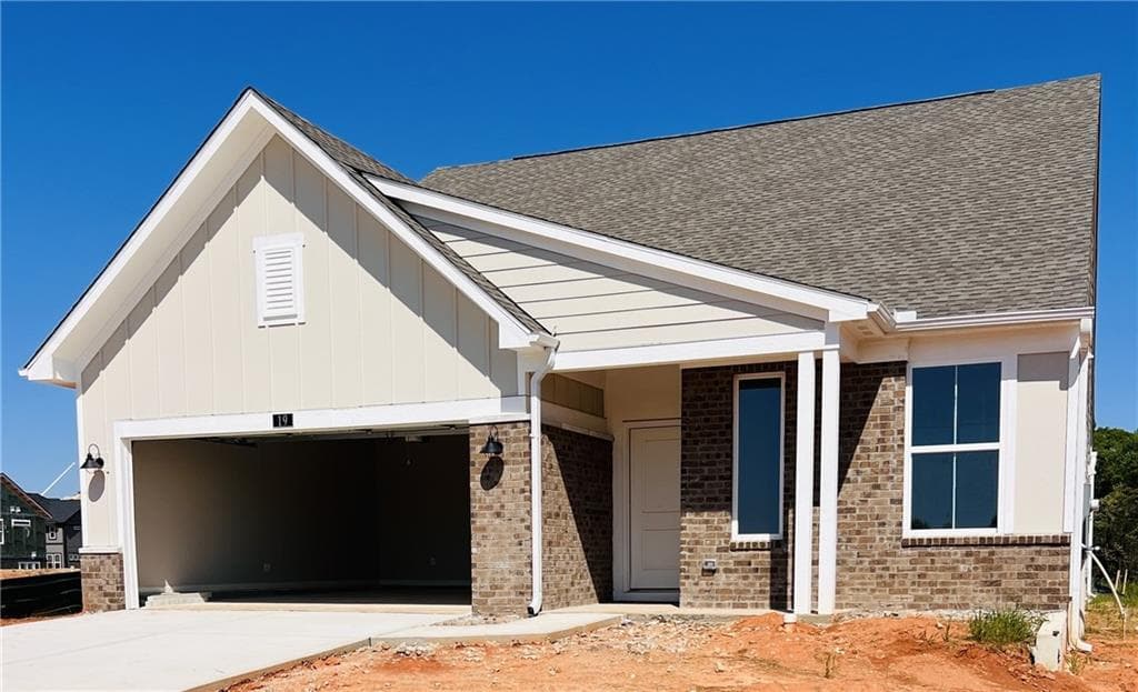 3 bedroom, 2 bathroom single family residence sold at 19 Warrior Court, Hoschton, GA 30548