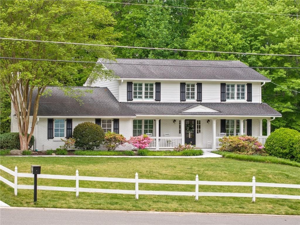 5 bedroom, 4 bathroom single family residence sold at 5040 Winding Branch Drive, Dunwoody, GA 30338