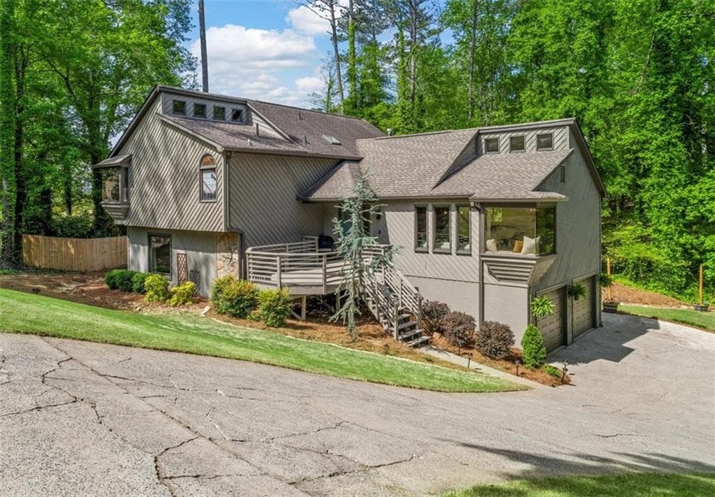 4 bedroom, 3 bathroom, 2,504 sq ft single family residence sold at 3603 Allpoint Drive, Marietta, GA 30062