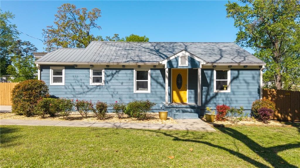 3 bedroom, 2 bathroom single family residence sold at 1961 Addison Road, Marietta, GA 30066