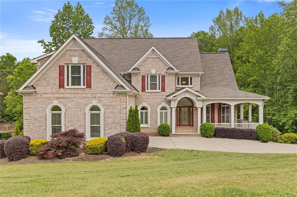 5 bedroom, 5 bathroom single family residence sold at 2000 Harbor Ridge Court, Buford, GA 30518