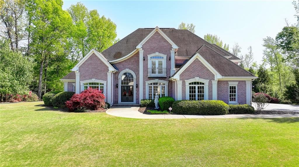 4 bedroom, 6 bathroom single family residence sold at 1100 Ascott Way, Braselton, GA 30517