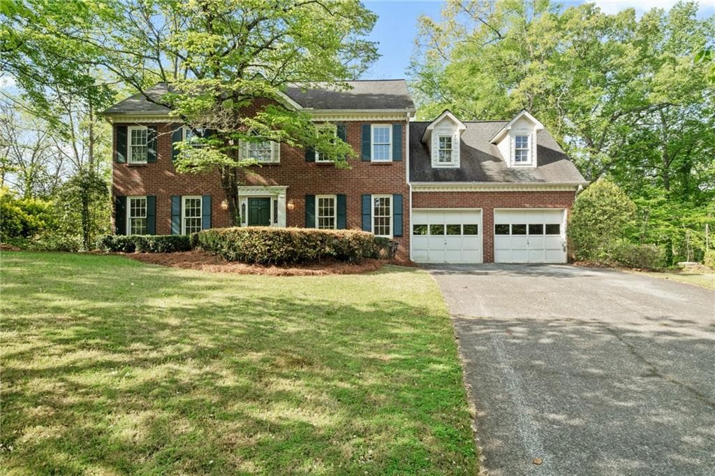 5 bedroom, 3 bathroom single family residence sold at 1550 Pine Creek Way, Woodstock, GA 30188