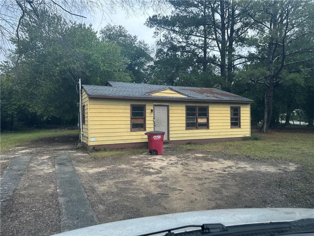 3 bedroom, 1 bathroom single family residence sold at 4167 Pershing Avenue, Macon, GA 31204