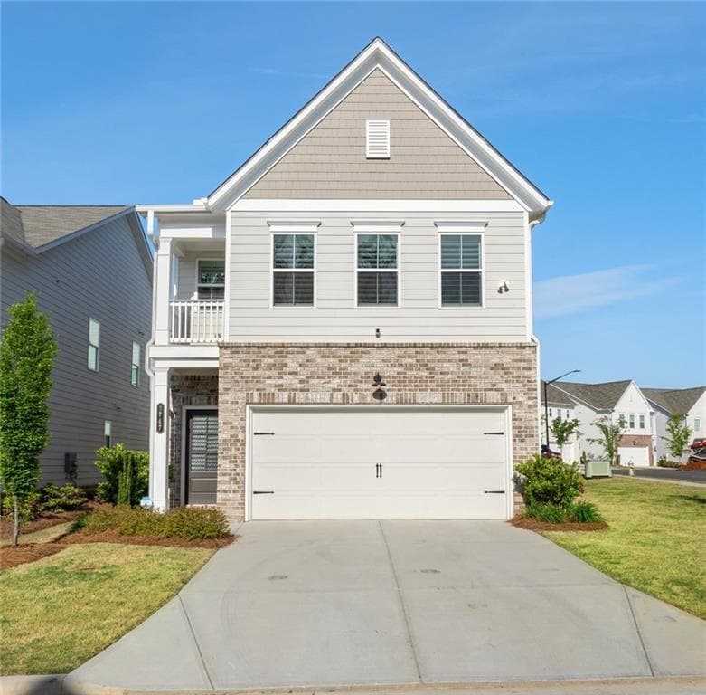 3 bedroom, 3 bathroom, 2,200 sq ft single family residence sold at 3747 Silvery Way, Powder Springs, GA 30127