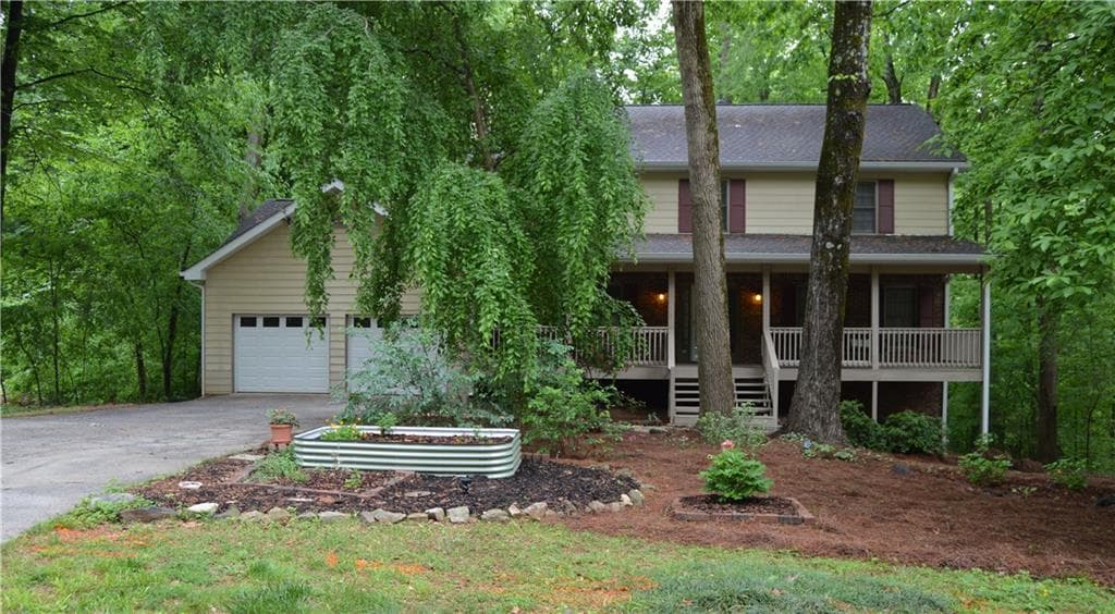 4 bedroom, 3 bathroom single family residence sold at 553 Old Mill Court, Norcross, GA 30093