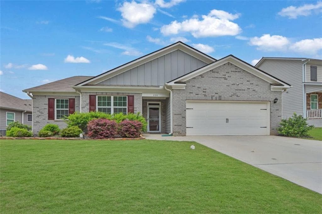 4 bedroom, 2 bathroom single family residence sold at 220 Starbuck Parkway, Pendergrass, GA 30567