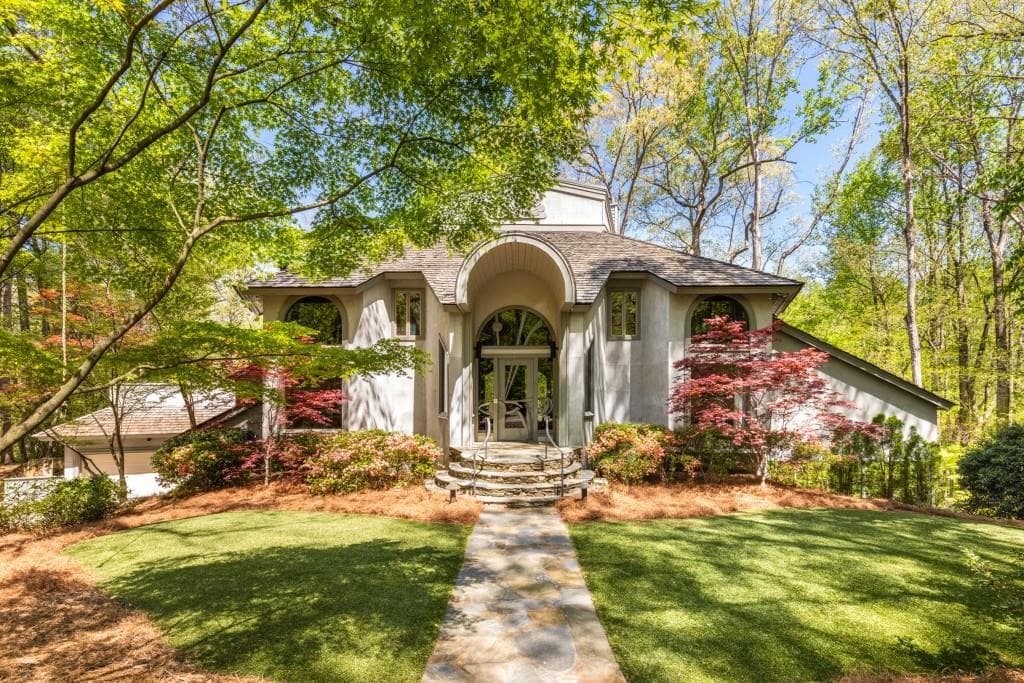 6525 Old Riverside Drive, Sandy Springs, GA 30328 — most recent listing photo