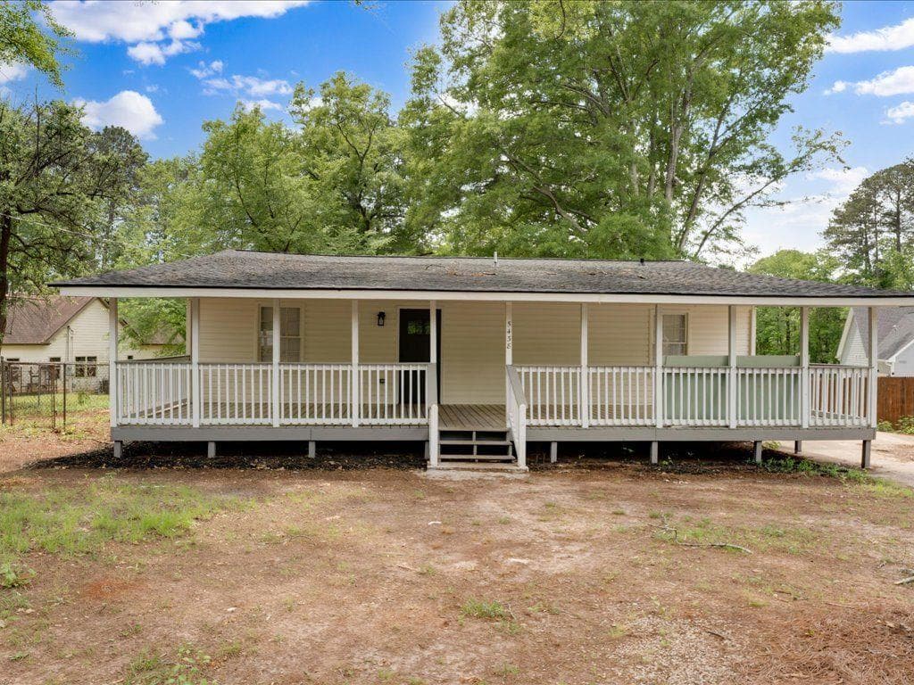 3 bedroom, 2 bathroom single family residence sold at 5438 Hiram Lithia Springs Road, Powder Springs, GA 30127