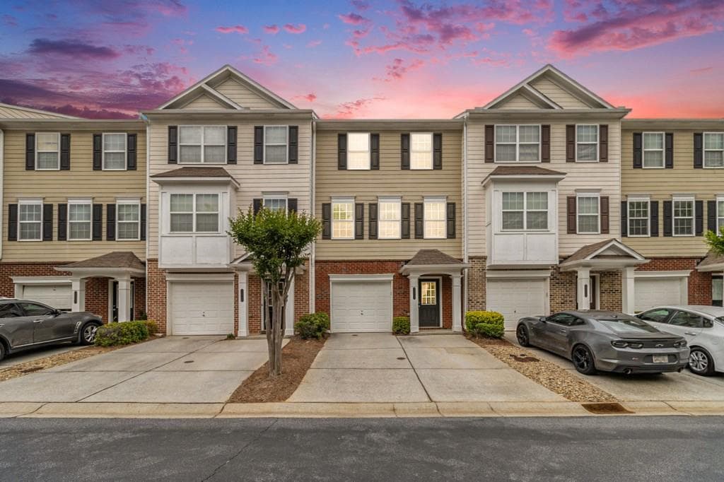 2513 Ivey Crest Circle, Tucker, GA 30084 — most recent listing photo