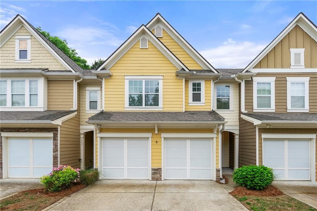 3 bedroom, 3 bathroom, 1,981 sq ft townhouse sold at 2060 Ellison Way 11, Kennesaw, GA 30152