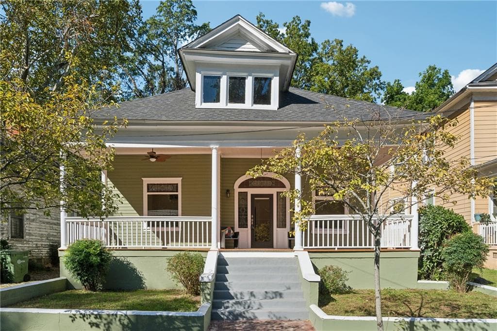 3 bedroom, 2 bathroom single family residence sold at 501 Dargan Place, Atlanta, GA 30310