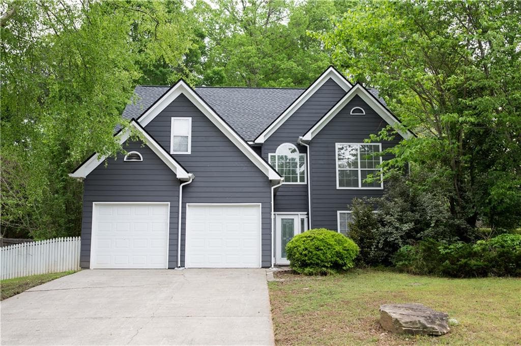 3 bedroom, 3 bathroom, 2,223 sq ft single family residence sold at 964 Pointers Way, Lawrenceville, GA 30043