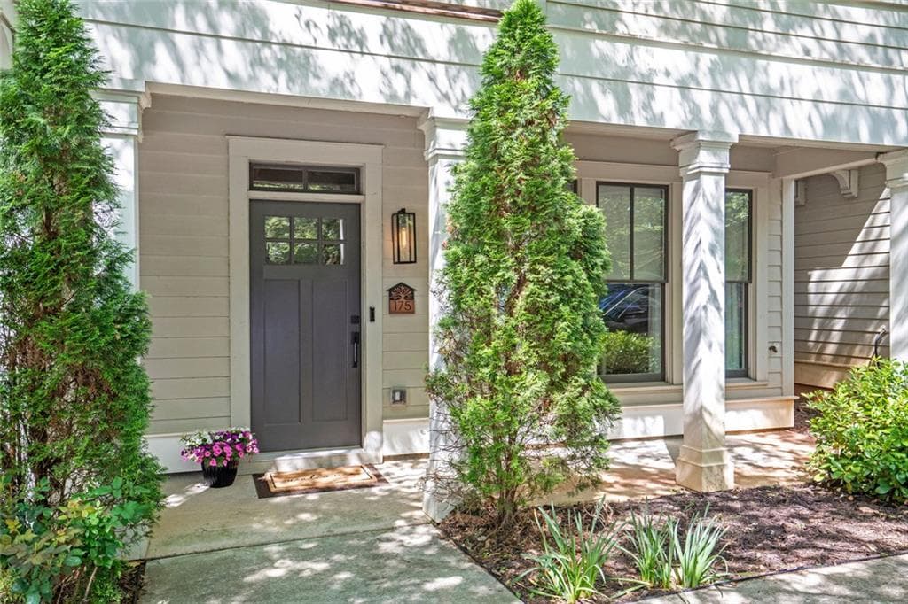 3 bedroom, 4 bathroom townhouse sold at 175 Stovall Street, Atlanta, GA 30316