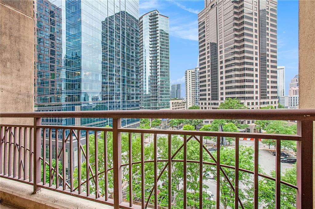 2 bedroom, 2 bathroom condominium sold at 1101 Juniper Street 919, Atlanta, GA 30309